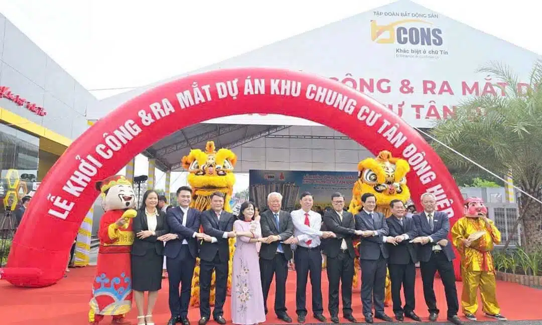 Lễ Khởi Công Bcons Solary Và Ra Mắt Dự Án Ngày 26/11/2024 7 Nghi thức bắt tay tại lễ khởi công Bcons Solary