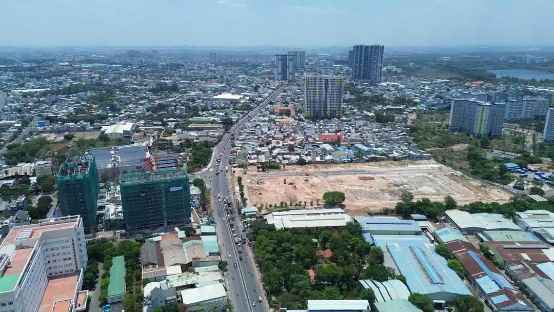 Quốc Lộ 1K Dĩ An Những Thông Tin Cần Biết 6 Đoạn Quốc Lộ 1K từ siêu thị Go Dĩ An nhìn về khu căn hộ Bcons