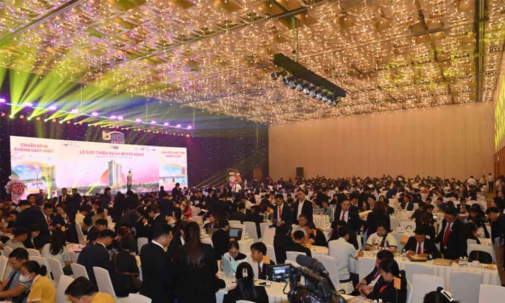 Lễ giới thiệu Bcons Asahi tại White Palace