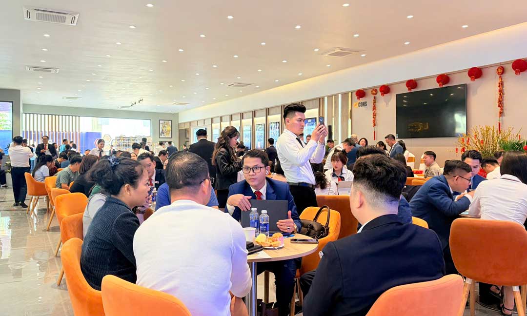 Lễ giới thiệu tháp The Icon Bcons Center City 18/01/2026 9 Rất đông khách hàng tham dự sự kiện sáng 18-01-2026