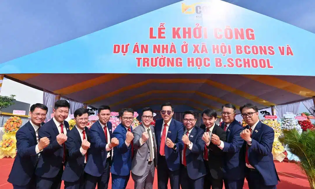 Khởi công nhà ở xã hội Bcons phường Tân Uyên 19/06/2026 13 Các thành viên sàn phân phối Bcons chụp hình lưu niệm (có tác giả Bcons PS)