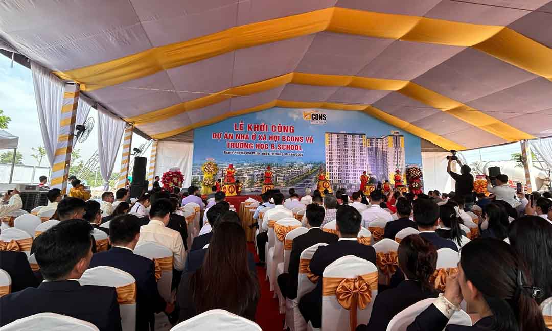 Khởi công nhà ở xã hội Bcons phường Tân Uyên 19/06/2026 12 Mở đầu tiết mục là nghi thức trống hội